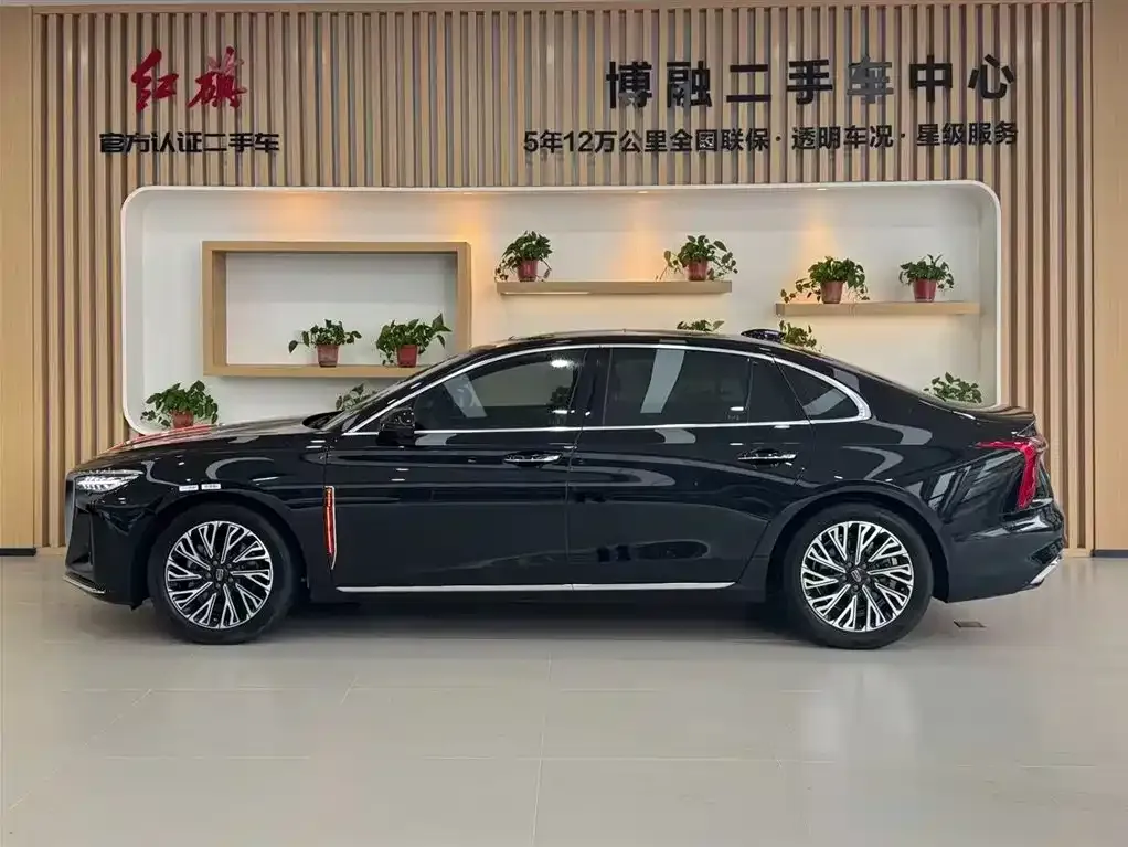 Hongqi H5 — фото 9
