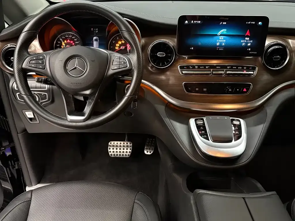 Mercedes-Benz V-Class 2022 из CN, фото 7