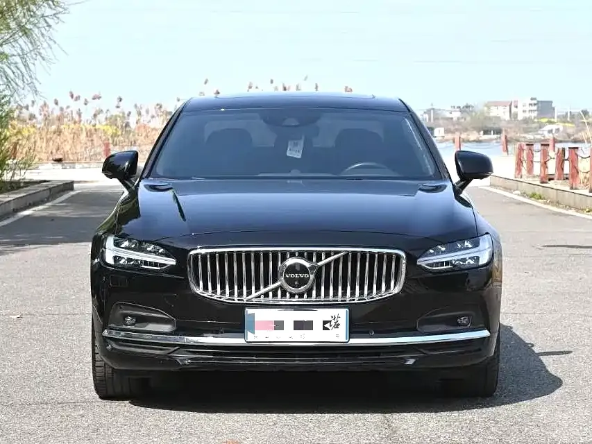 Volvo S90 — фото 3
