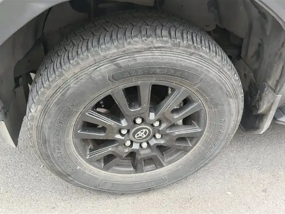 Toyota Prado 2025 из CN, фото 2