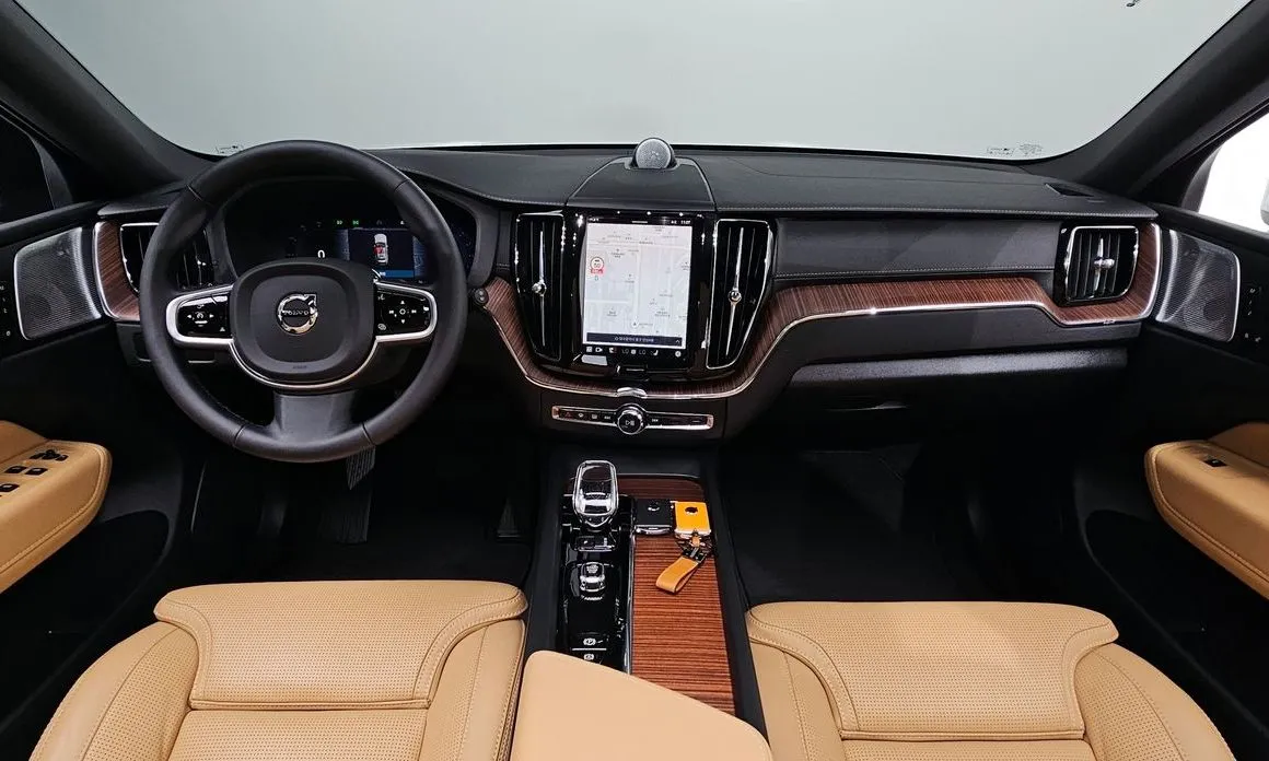 Volvo XC60 2025 из KR, фото 6