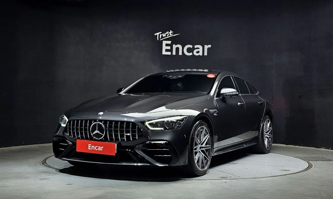 Mercedes-Benz AMG GT — фото 1