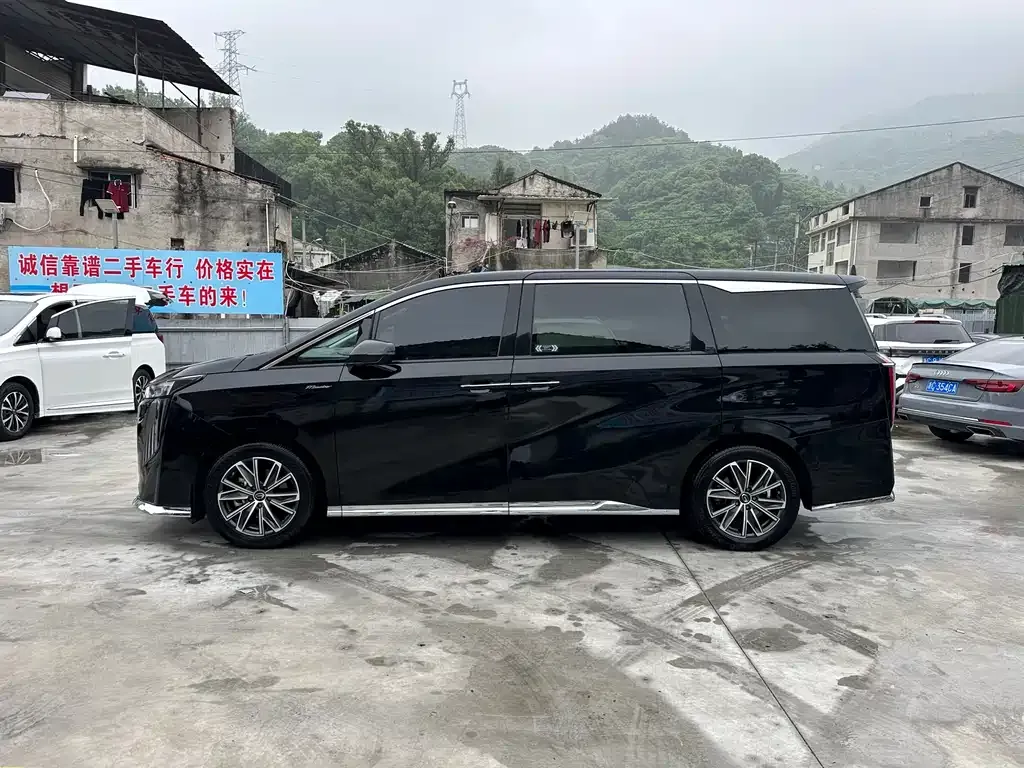 GAC Motor Trumpchi M8 — фото 5