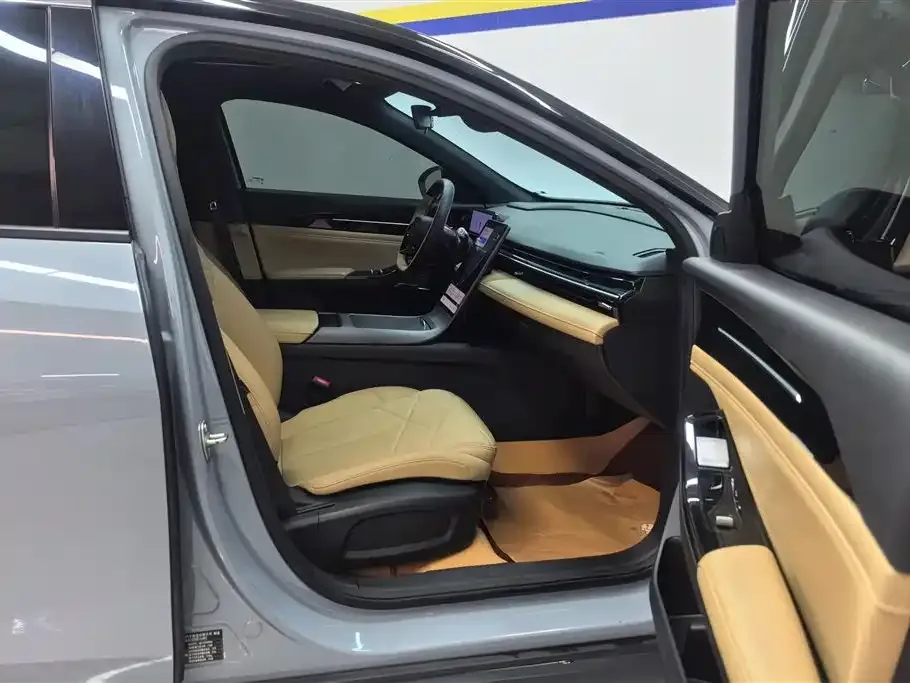 Geely Galaxy L6 2024 из CN, фото 2