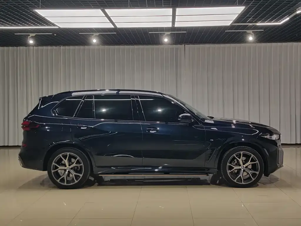 BMW X5 2024 из CN, фото 2