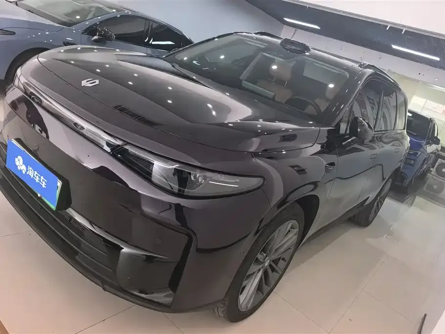 Leapmotor C16