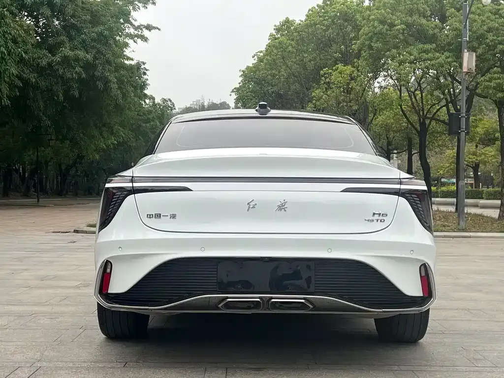 Hongqi H6 2024 из CN, фото 9