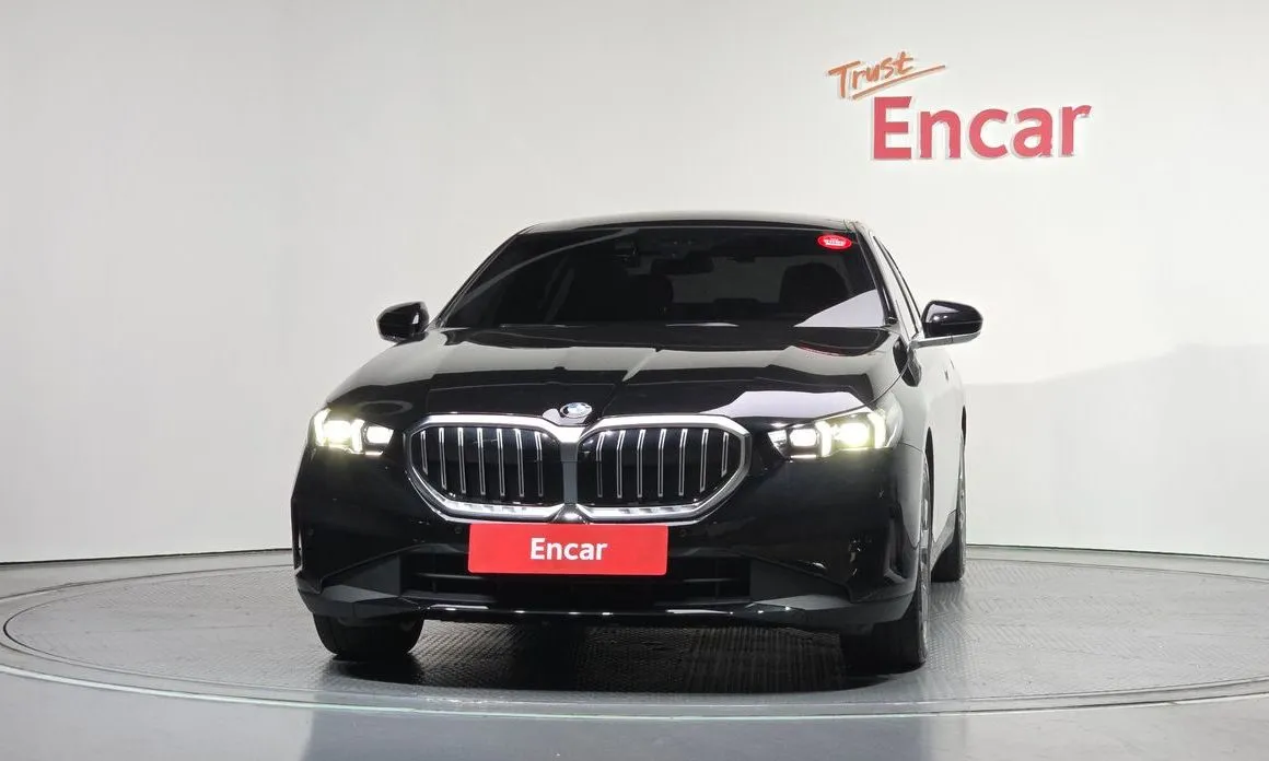 BMW 5-Series 2024 из KR, фото 4