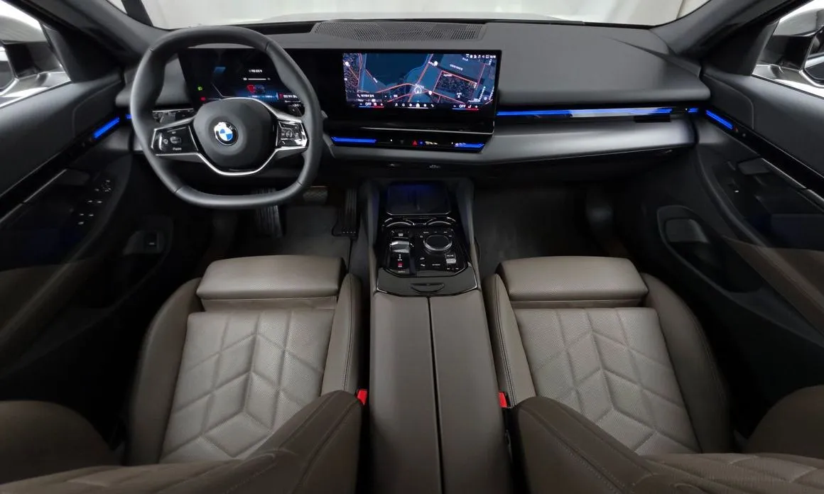 BMW 5-Series 2024 из KR, фото 6