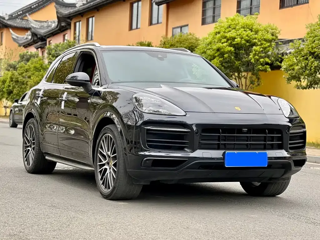 Porsche Cayenne — фото 6