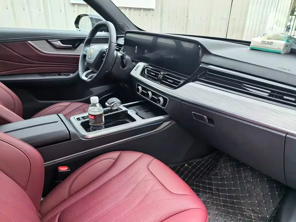 Hongqi HS5 — фото 4