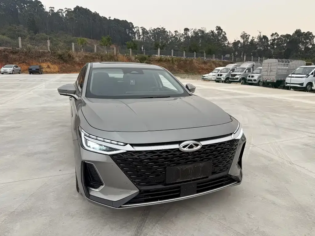Chery Arrizo 8
