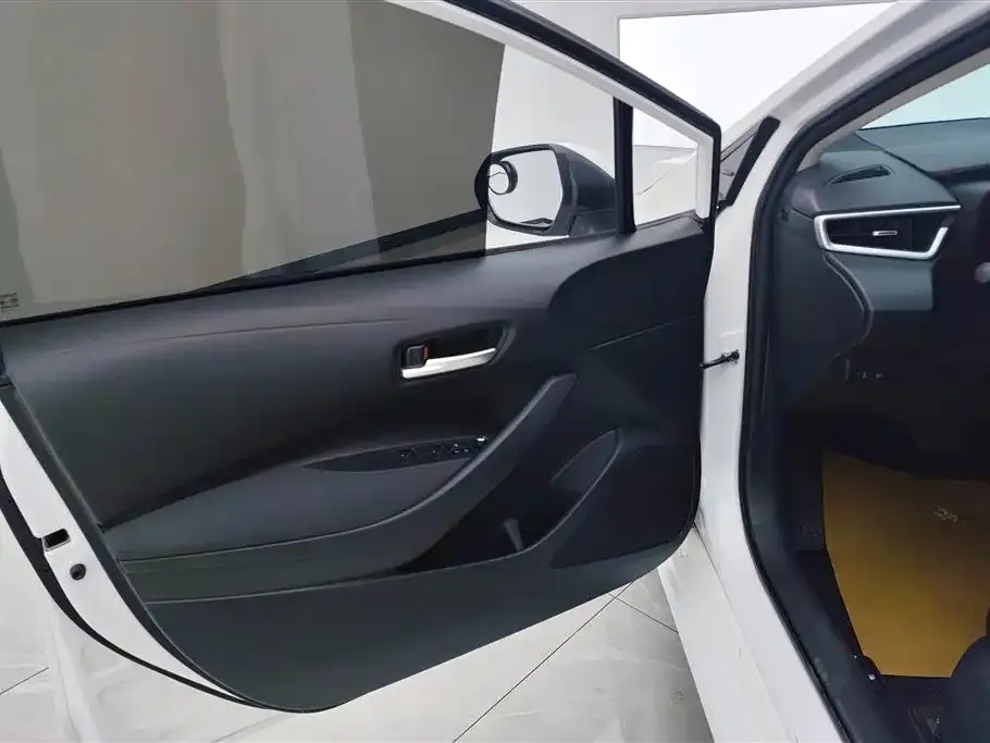 Toyota Corolla 2021 из CN, фото 6