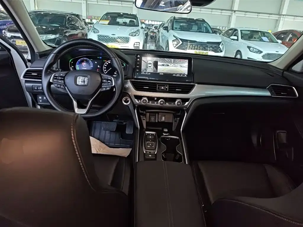 Honda Accord — фото 6