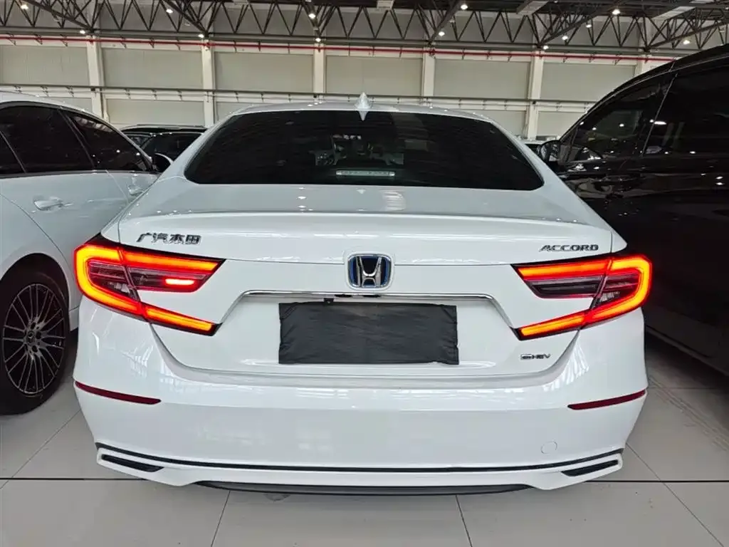 Honda Accord — фото 5