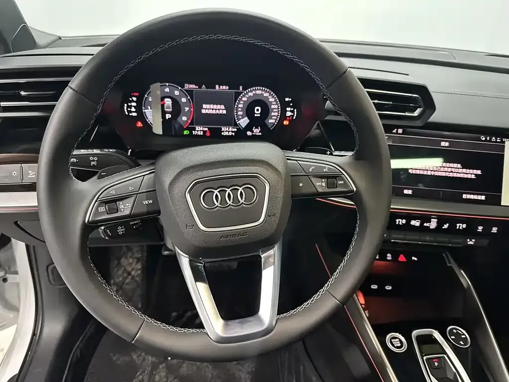Audi A3 — фото 2