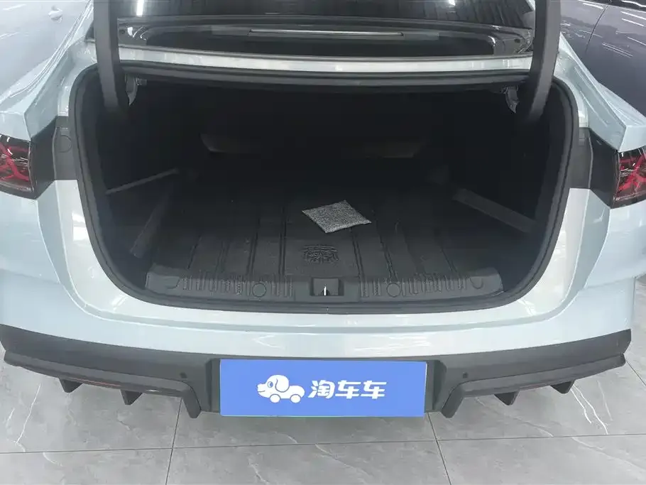BYD Qin L — фото 7