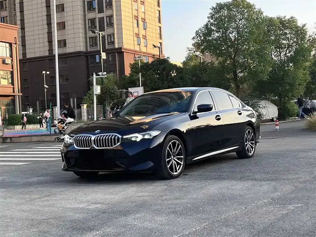 BMW 3 Series — фото 1