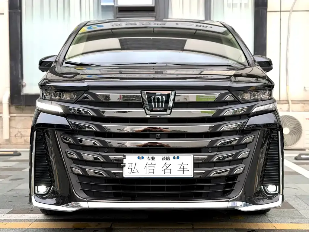 Toyota Vellfire — фото 10