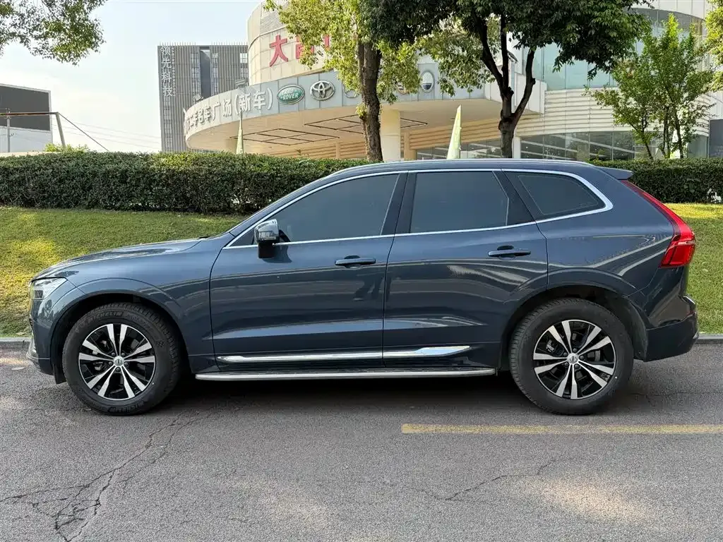 Volvo XC60 2024 из CN, фото 6