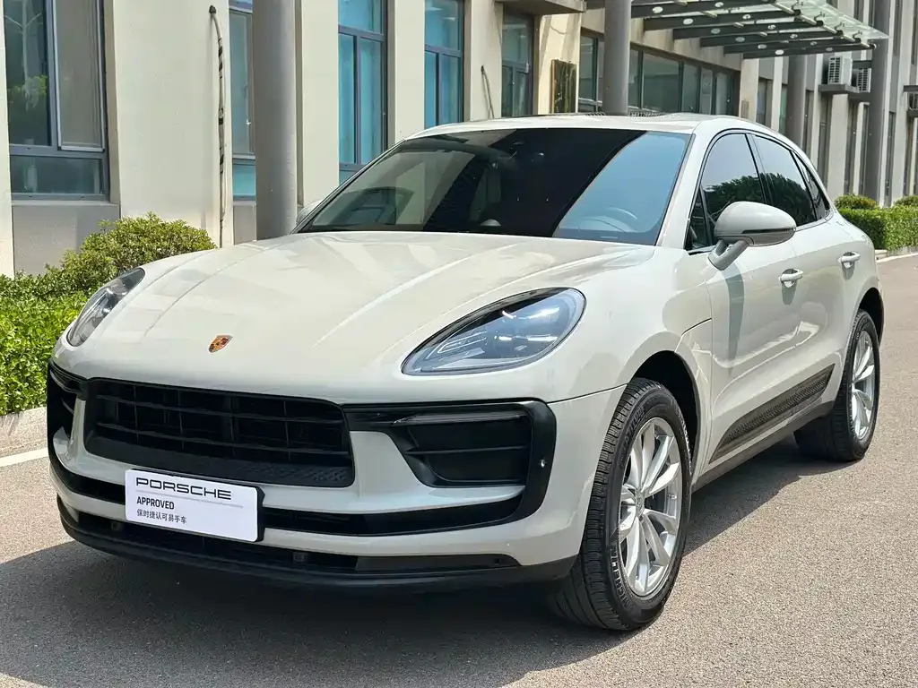 Porsche Macan — фото 1