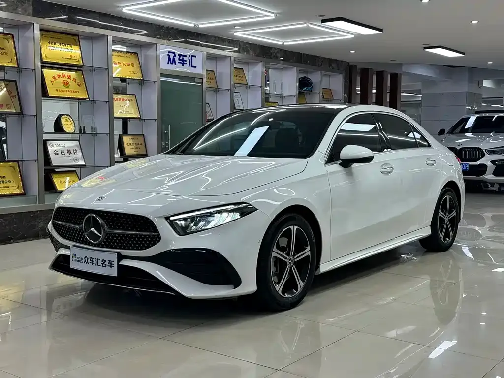 Mercedes-Benz A-Class — фото 1