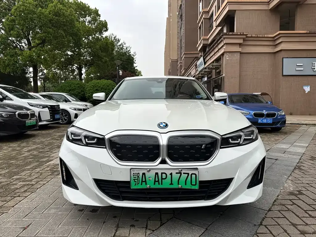 BMW i3 — фото 9