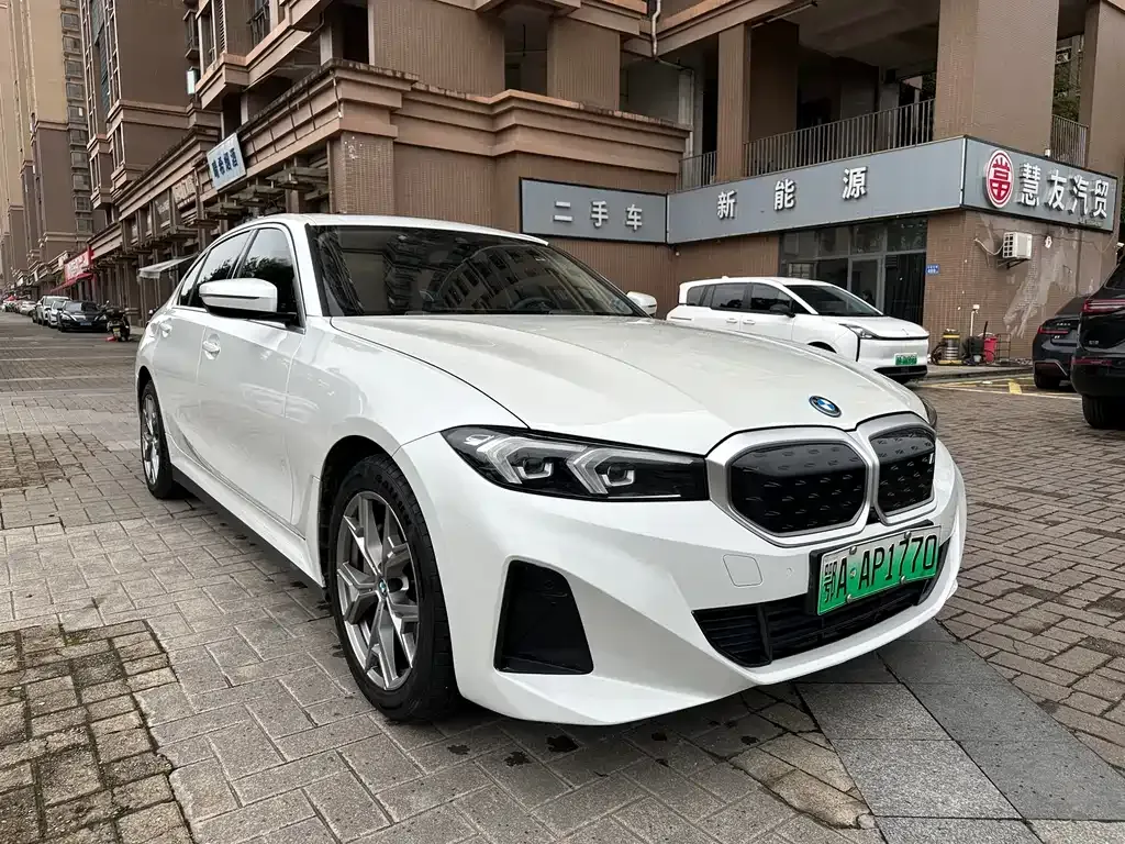 BMW i3 — фото 8