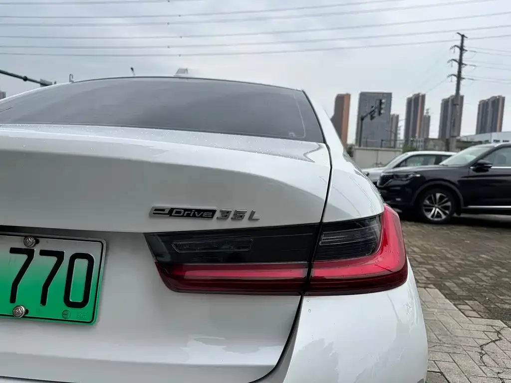 BMW i3 — фото 2