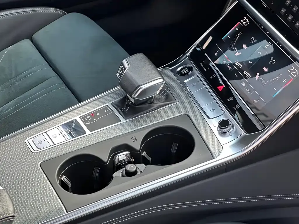 Audi A6 (Import) — фото 2