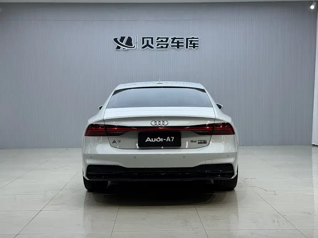 Audi A7 — фото 8
