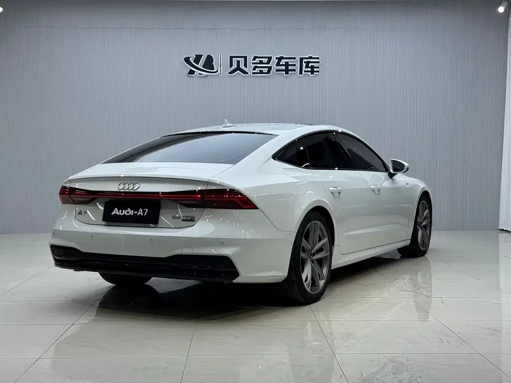 Audi A7 — фото 4