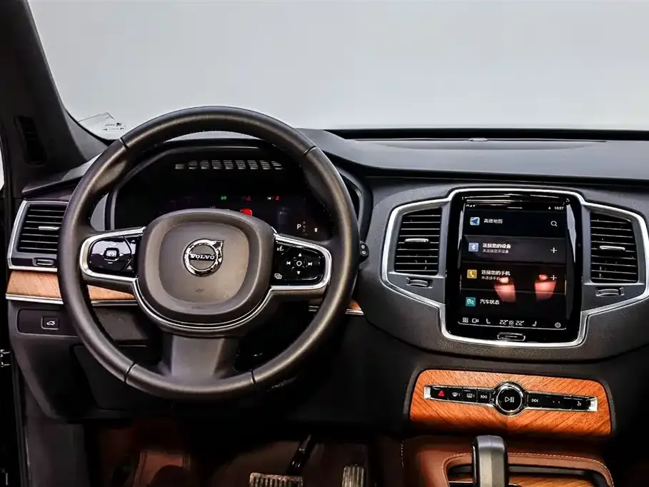 Volvo XC90 — фото 2