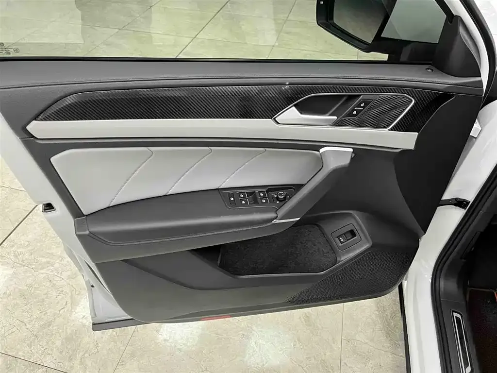 Volkswagen Tayron 2023 из CN, фото 8