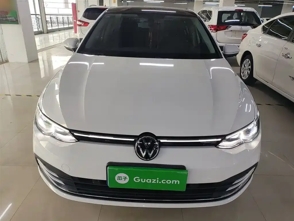 Volkswagen Golf 2022 из CN, фото 2