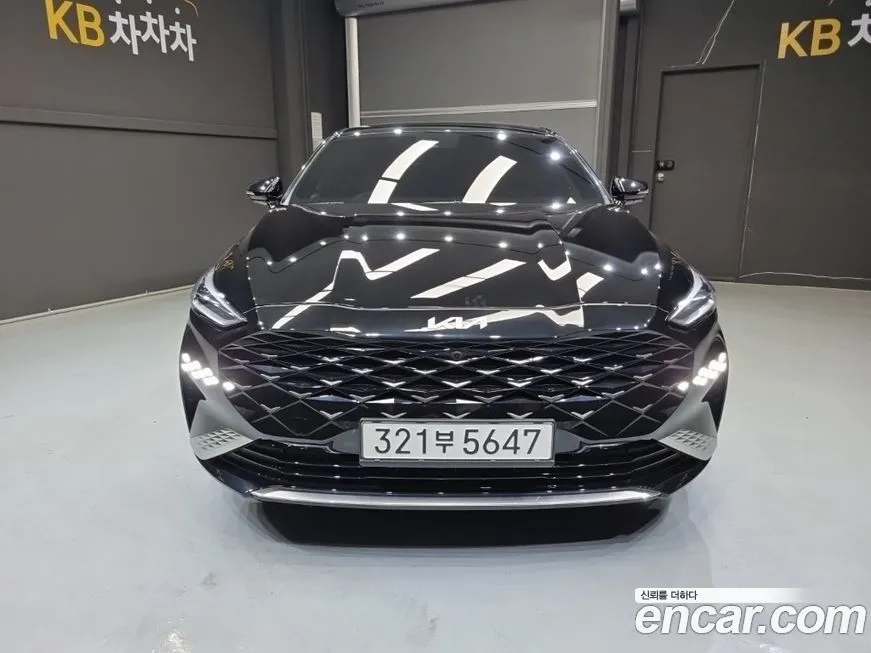 Kia K8 2.5 Gasoline 2WD 1