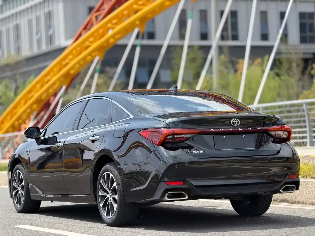 Toyota Avalon 2023 из CN, фото 5