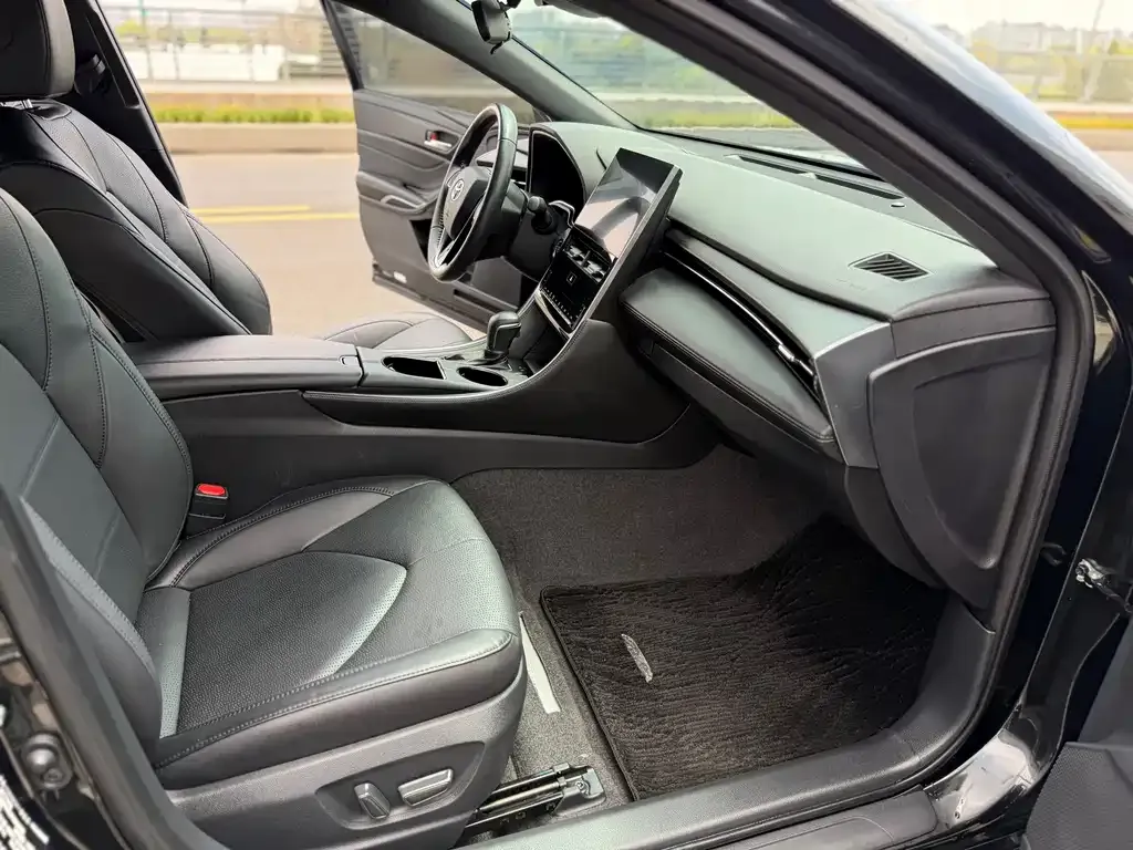 Toyota Avalon 2023 из CN, фото 4