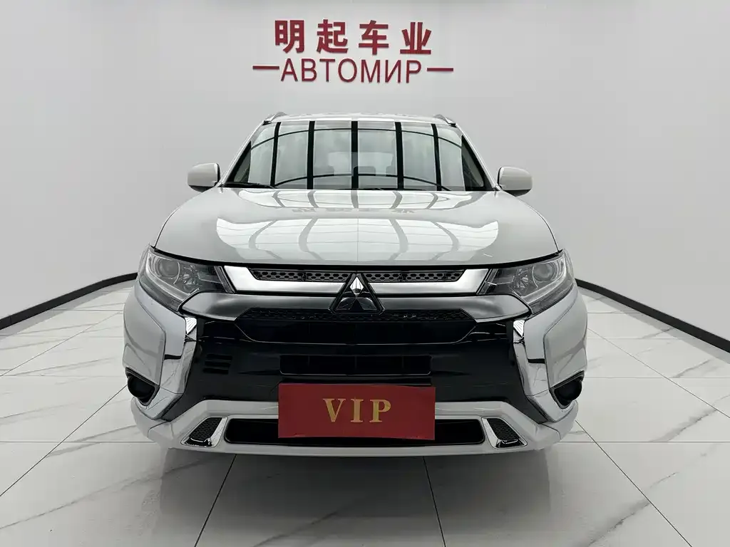 Mitsubishi Outlander 2022 из CN, фото 5