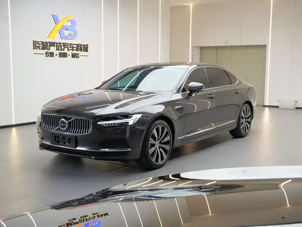 Volvo S90 2024 из CN, фото 1