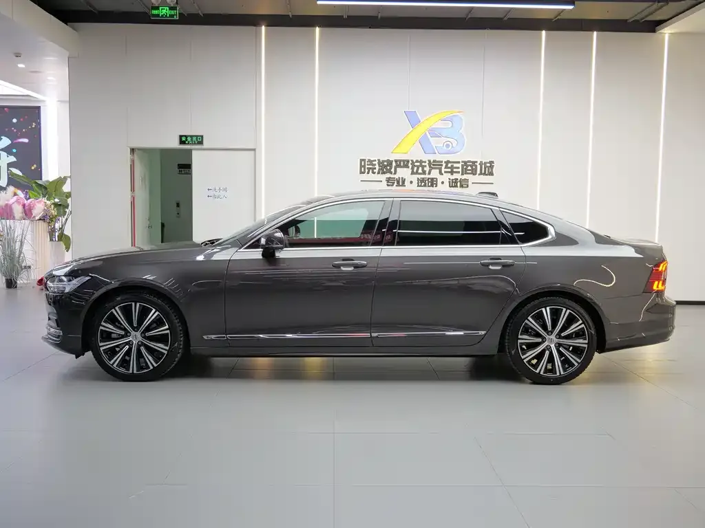 Volvo S90 2024 из CN, фото 10