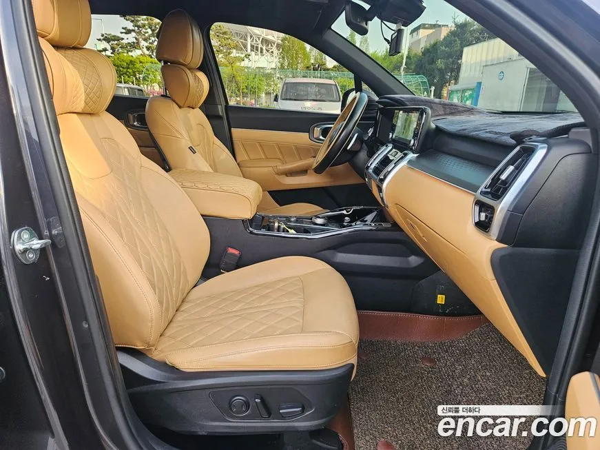 Kia Sorento — фото 8