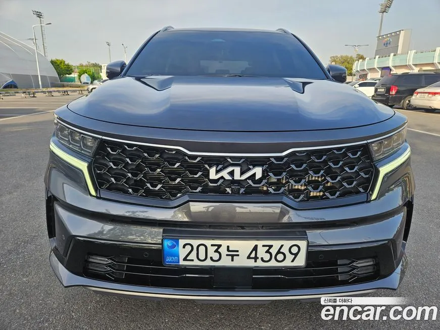 Kia Sorento — фото 10