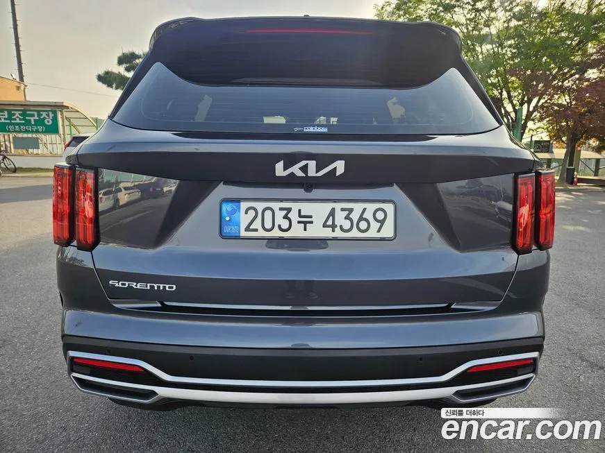 Kia Sorento — фото 5