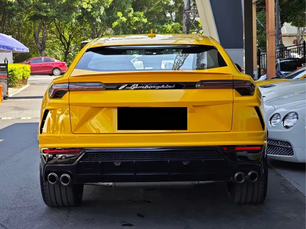 Lamborghini Urus — фото 2