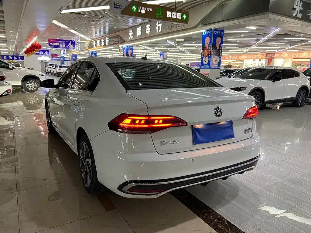 Volkswagen Bora 2022 из CN, фото 8