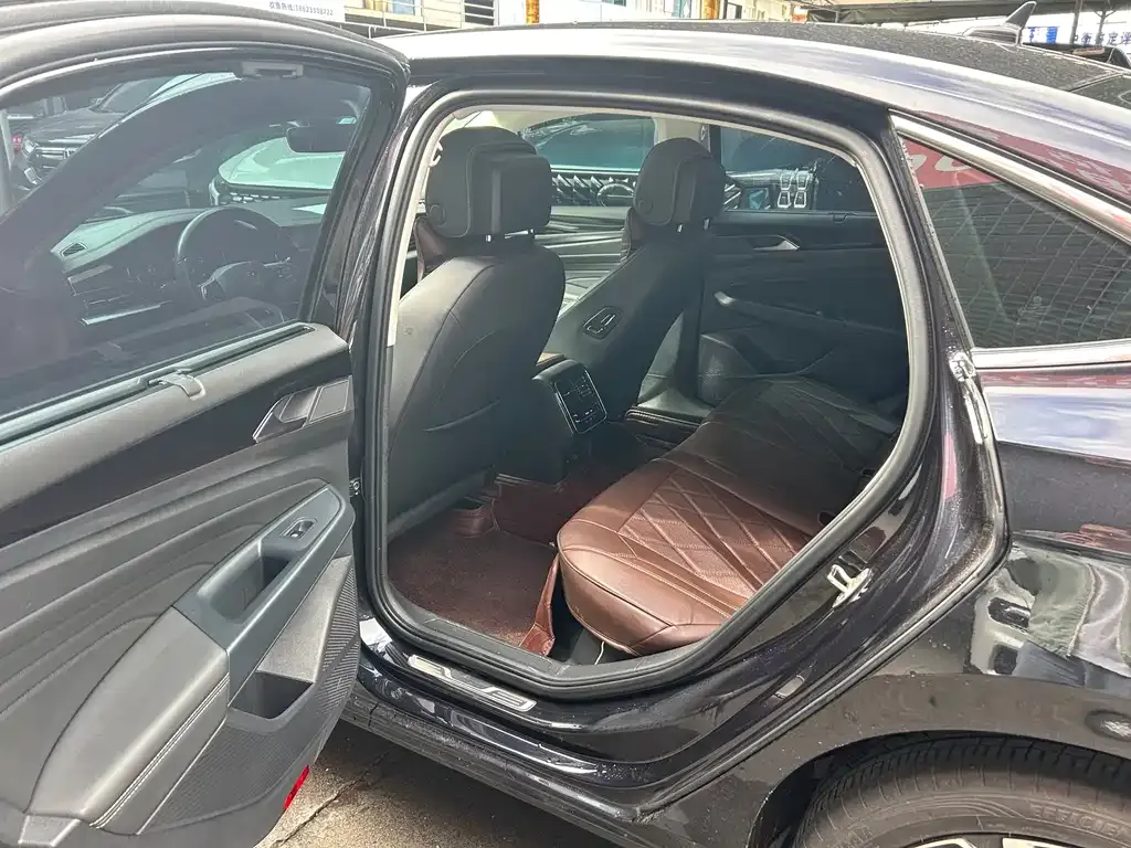 Volkswagen Passat — фото 5