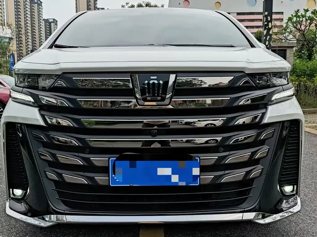 Toyota Vellfire — фото 10