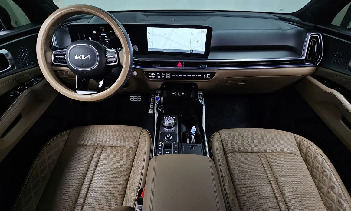 Kia Sorento — фото 7