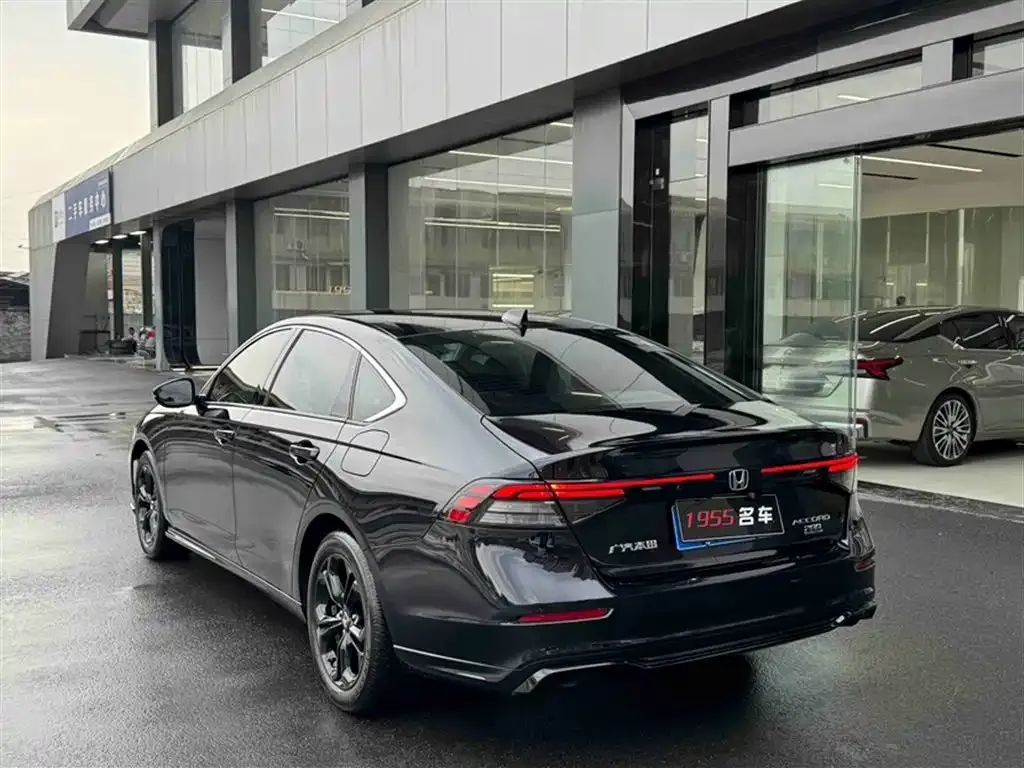 Honda Accord — фото 5